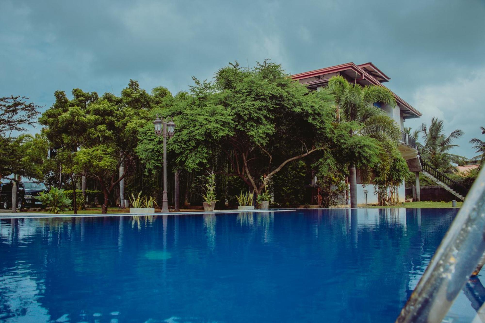 Aqua Hotel Yala Exterior photo